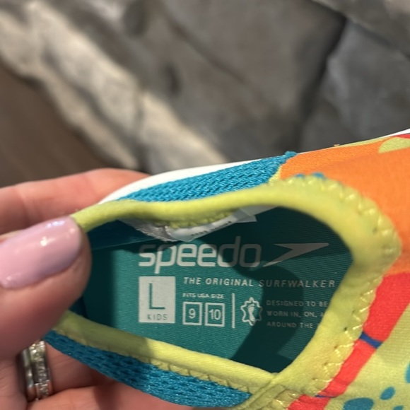 Speedo Dino Scales UV protection,traction water shoes/bootie,slip on,pull tab - Picture 7 of 7